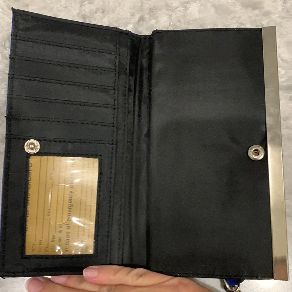 Wristlet - Picture 3 of 4